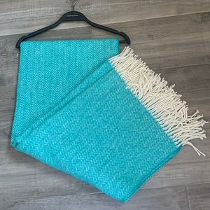 NWOT Nido Notte Made in Italy Throw.